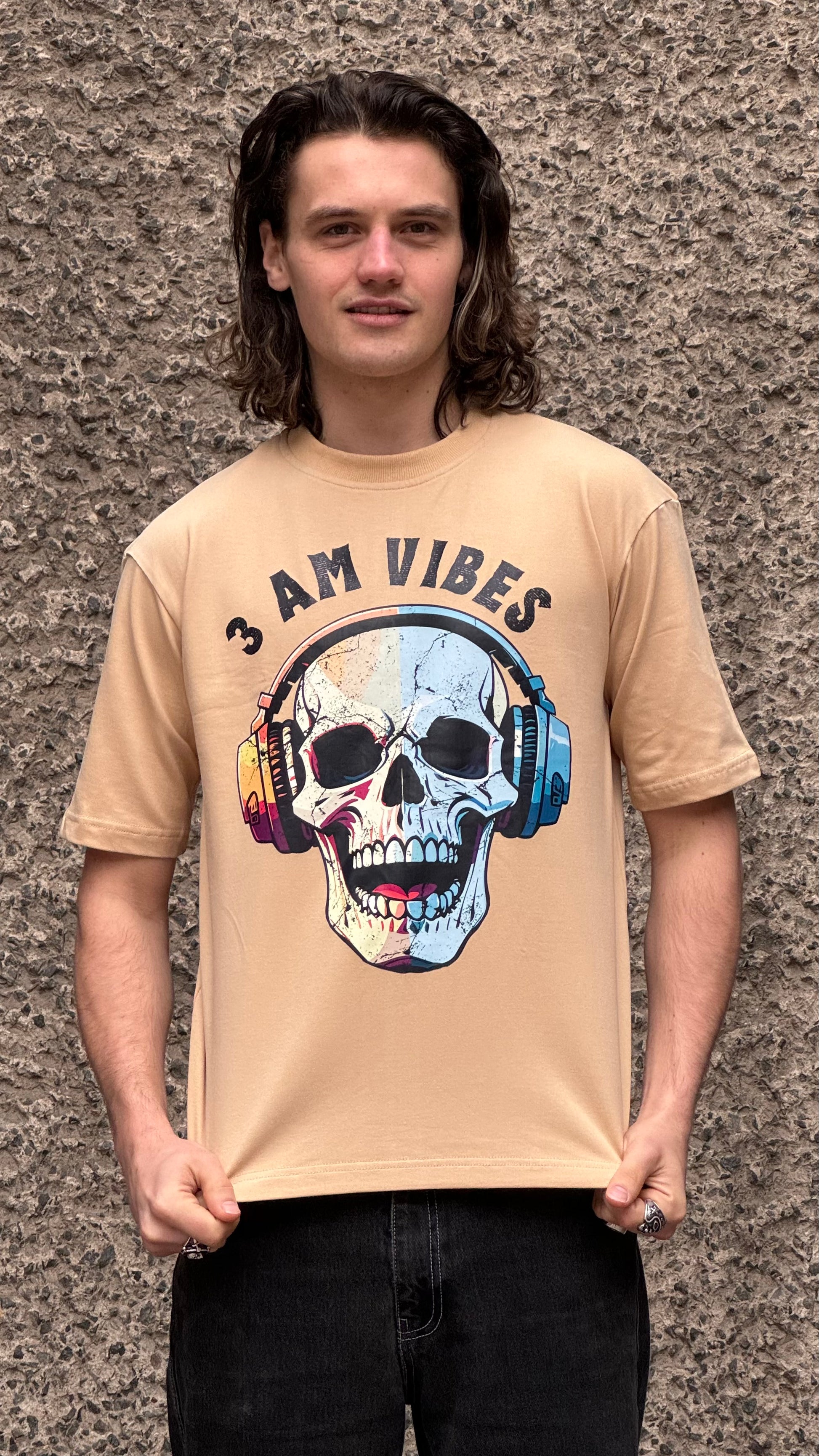 BLACK/BEIGE OVERSIZED 3 AM VIBES TEE