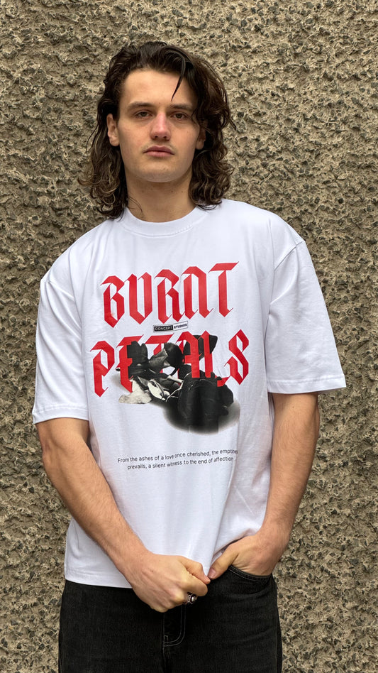 WHITE OVERSIZED BURNT PETALS TEE